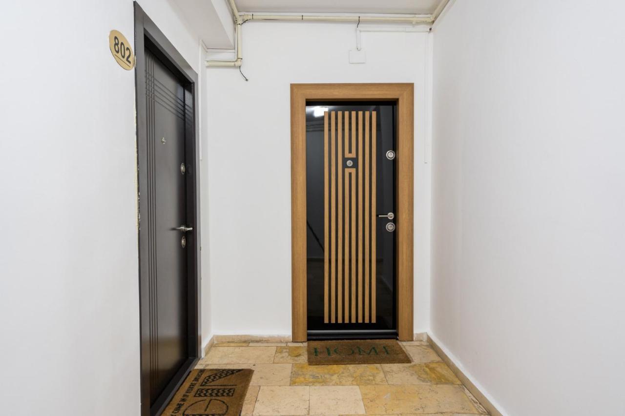 Ferienwohnung Jungle Escape - Luxe 1-Br Haven In Bukarest Exterior foto