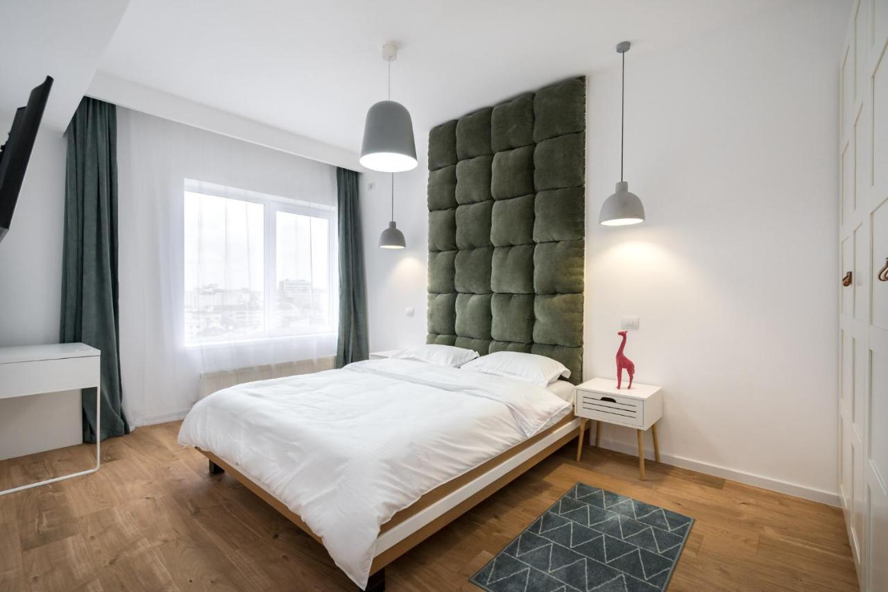 Ferienwohnung Jungle Escape - Luxe 1-Br Haven In Bukarest Exterior foto